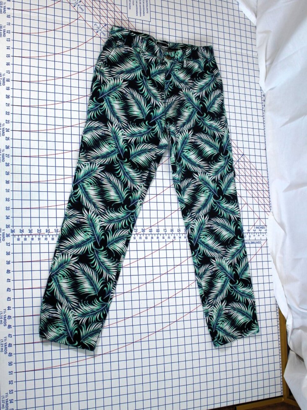 Club Room Men's Tropical Print Chino Golf Pants 32/30